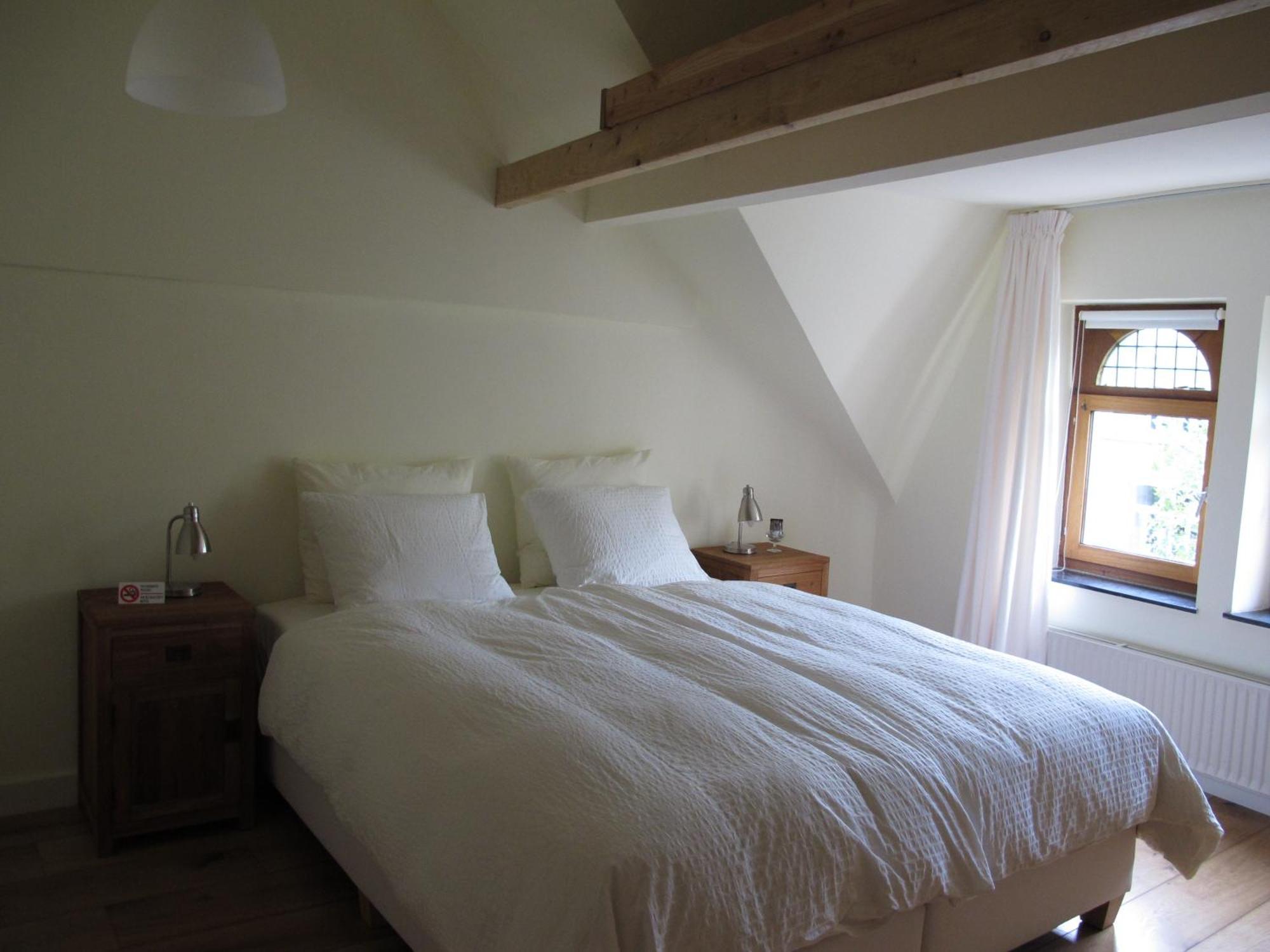 Bed & Breakfast Allure *